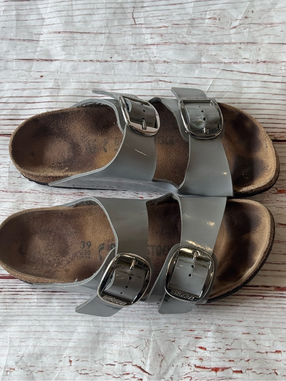 Birkenstock Arizona Birko-Flor Sandal in Patent Alloy Sz 39 - Picture 10 of 14
